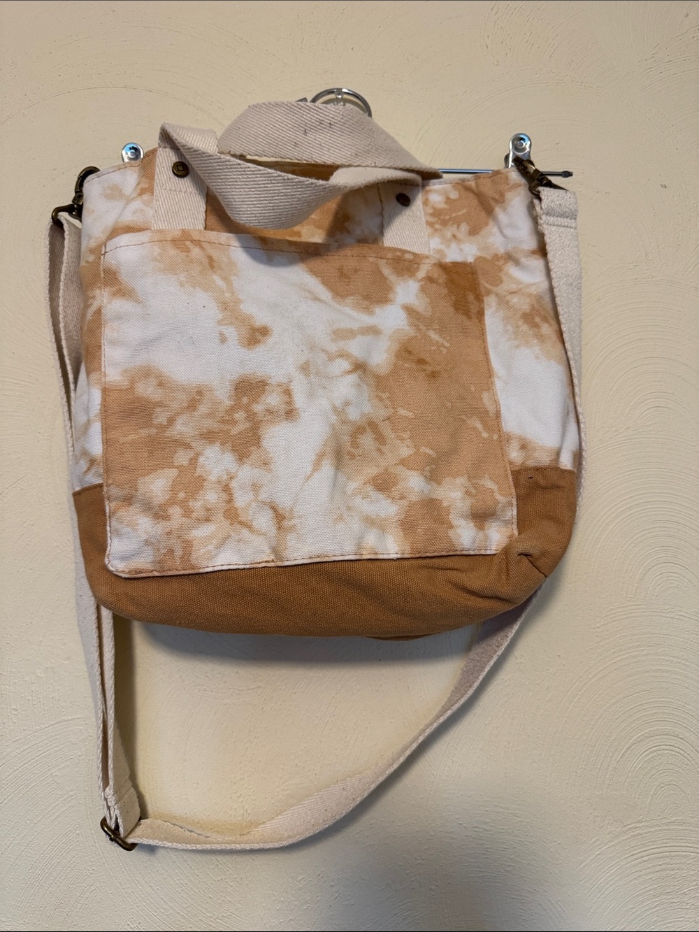 thirty-one Tan and White Tie-Dye Canvas Shoulder Bag